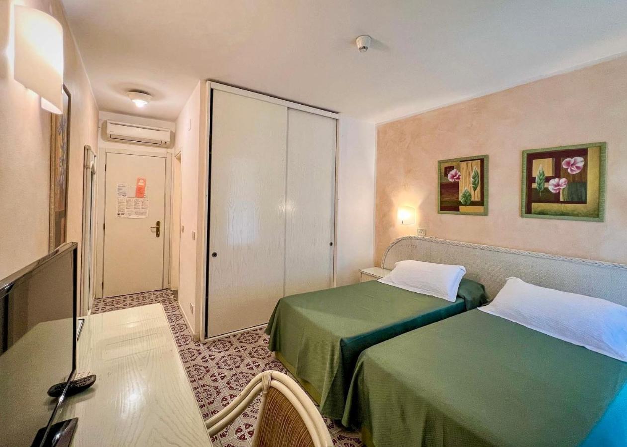 Hotel Meridiana Marina di Campo Exteriér fotografie